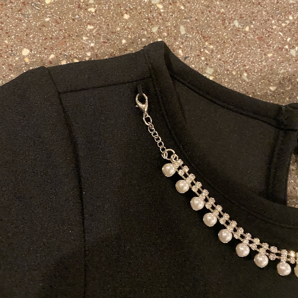 Interview Dress - Picture 4 of 5